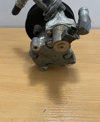 Mercedes-Benz C W204 Power steering pump A0064666801 A00646668