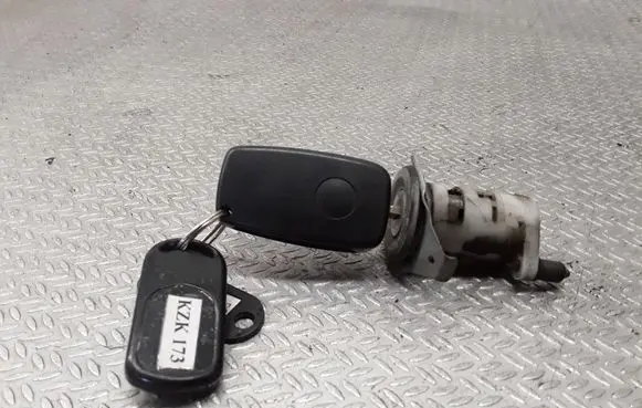Fiat Ducato Front door lock (next to the handle) 