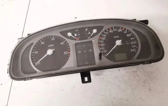 Renault Laguna II Speedometer (instrument cluster) 8200218878 501016630077
