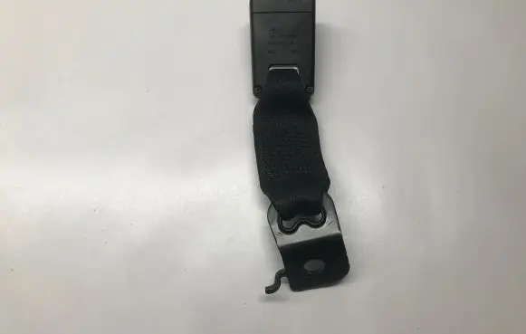 BMW 2 F22 F23 Rear seatbelt buckle 7243311