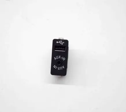 BMW X3 F25 AUX in-socket connector 9266607