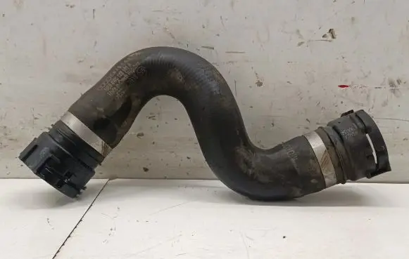 Audi A4 S4 B9 Engine coolant pipe/hose 8W0122101A