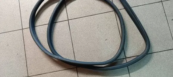 KIA Xceed Front door rubber seal 