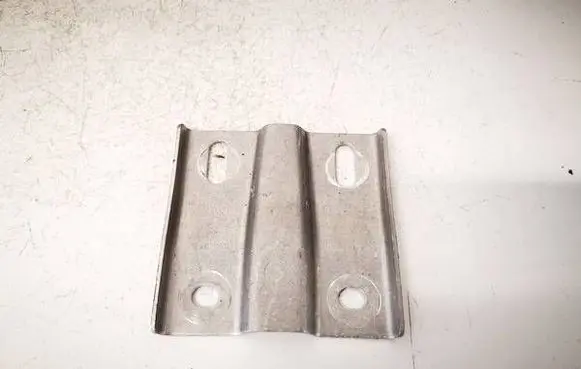 Volkswagen Touran I Other exterior part 1T0858787