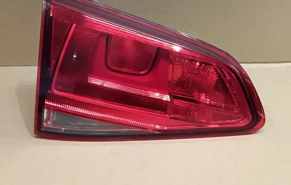 Volkswagen Golf VII Tailgate rear/tail lights 5G0945093AC