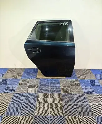 Toyota Auris E180 Rear door PAINTCODE1H2