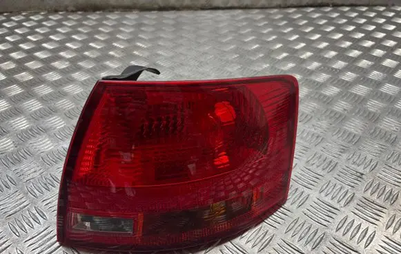 Rear/tail lights