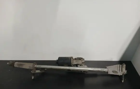 Volvo S60 Front wiper linkage and motor 404775 09151848