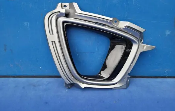 KIA Sorento Front bumper lower grill 86526C5040