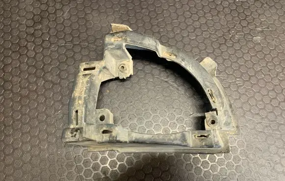 Audi A6 Allroad C5 Fog light bracket 4Z7941706