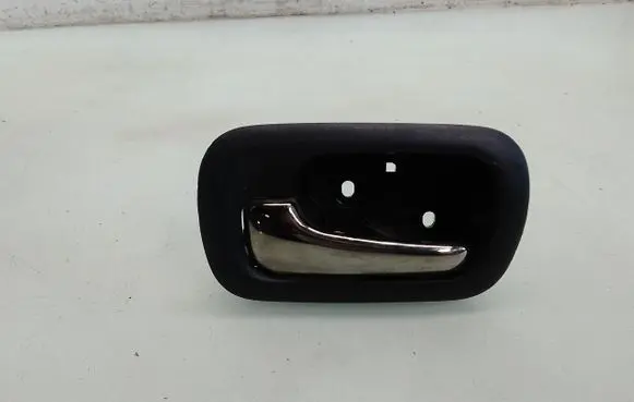 Honda CR-V Rear door interior handle