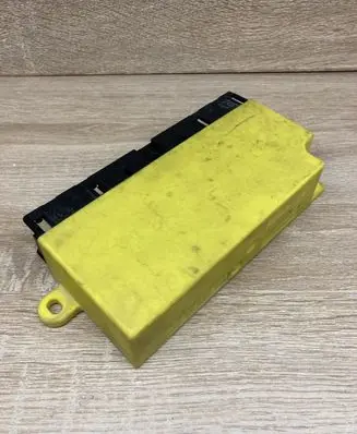 Mercedes-Benz E W124 Comfort/convenience module 1248203126 05072011