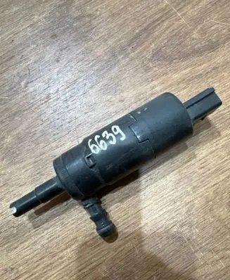 BMW 3 E90 E91 Headlight washer pump 8377430