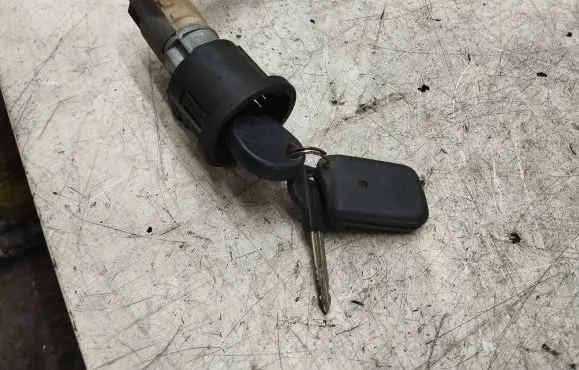 Citroen Xsara Picasso Ignition lock 9634051880 73656312