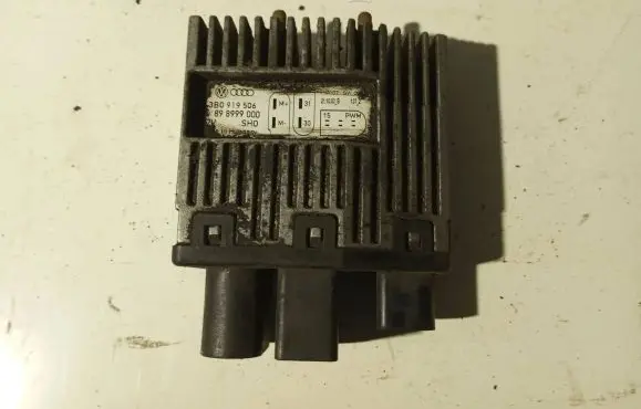 Volkswagen Transporter - Caravelle T5 Fan control module 3B0919506 898999000