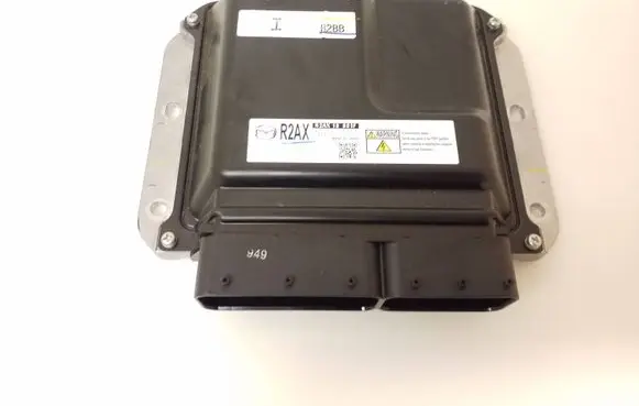 Mazda CX-7 Engine control unit/module R2AX18881F 2758009495