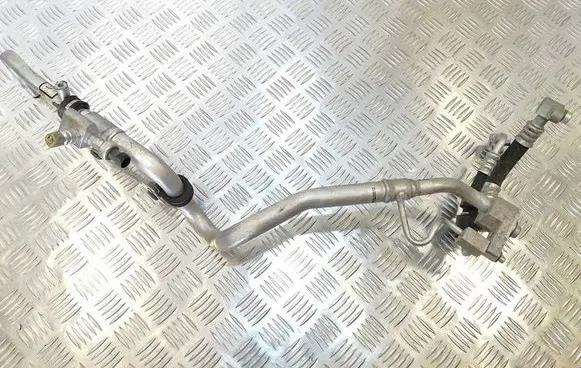 Maserati Quattroporte Engine coolant pipe/hose 670002656