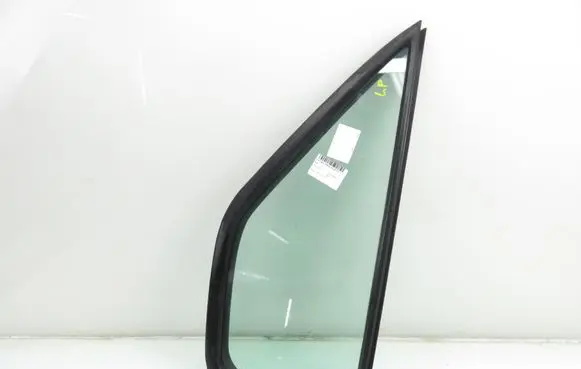 Renault Master II Front triangle window/glass