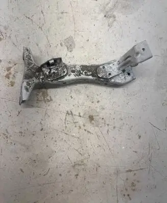 Audi A3 S3 8V Fender mounting bracket 8V0821167A