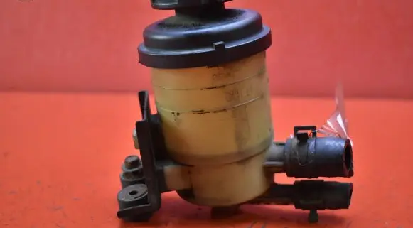 KIA Magentis Power steering fluid tank/reservoir