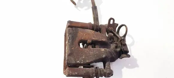 Ford Kuga I Rear brake caliper