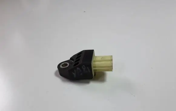 Toyota Yaris Airbag deployment crash/impact sensor 898310D090