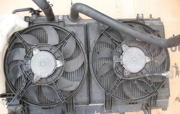 Subaru Legacy Radiator set 