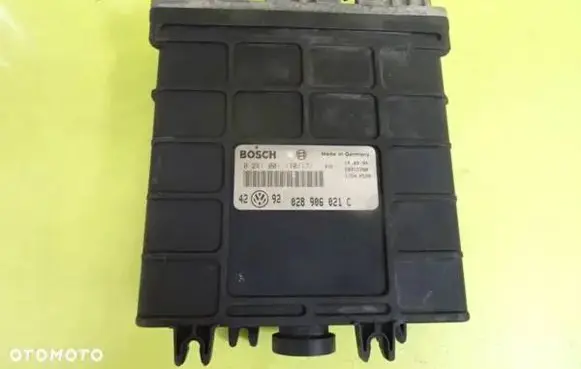 Volkswagen Golf III Engine control unit/module 028906021C 0281001170