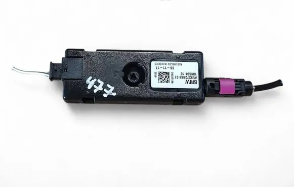BMW i8 Aerial antenna amplifier 9272868 65209272868