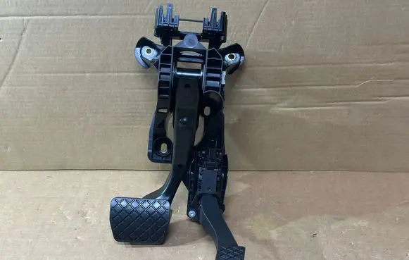 Audi Q3 F3 Brake pedal 5Q1723058BP