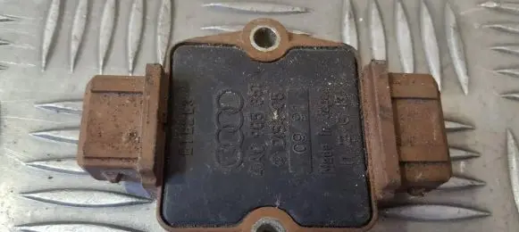 Audi A6 S6 C5 4B Ignition amplifier control unit 4A0905351 DIS4-05