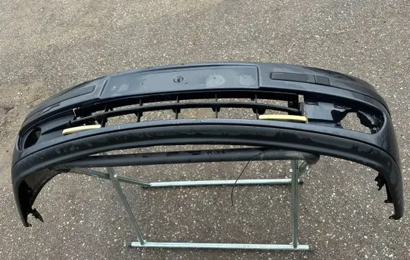 Renault Laguna II Front bumper 8200008270