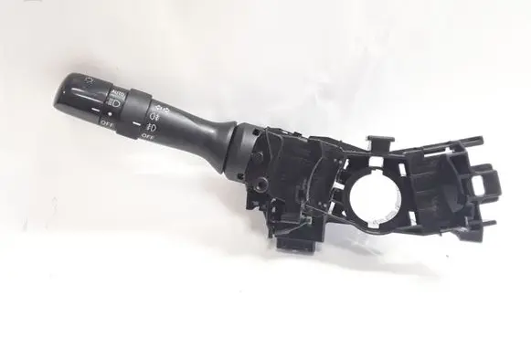 Toyota Avensis T270 Indicator stalk 173832