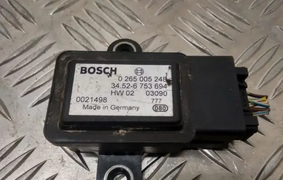 BMW 5 E39 ESP acceleration yaw rate sensor 0265005248