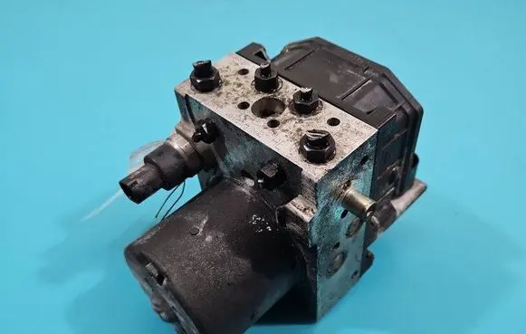 Skoda Octavia Mk1 (1U) ABS Pump 0265225048 IMPRK1501389