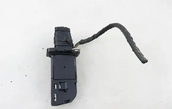 Ford Fiesta Mass air flow meter 8V2112B579