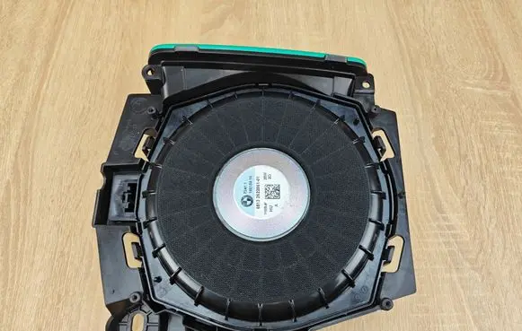 BMW 4 G22 G23 G24 G26 Subwoofer speaker 2622561