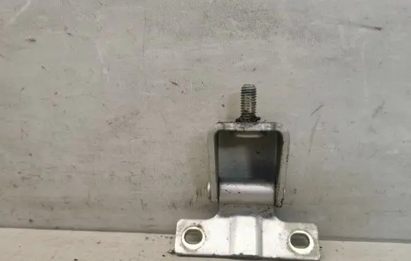 Mitsubishi Colt Tailgate/trunk/boot hinge A4547400037