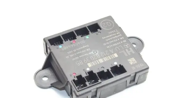 Mercedes-Benz C W204 Door control unit/module A2128203985