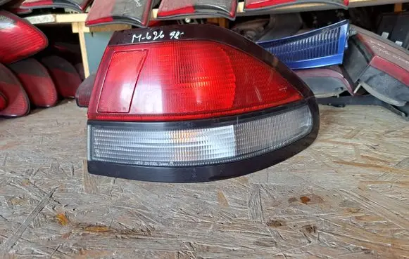 Mazda 626 Rear/tail lights 22061825