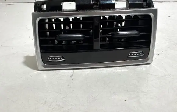 BMW 7 G11 G12 Rear air vent grill 930174508 0949908 03122015