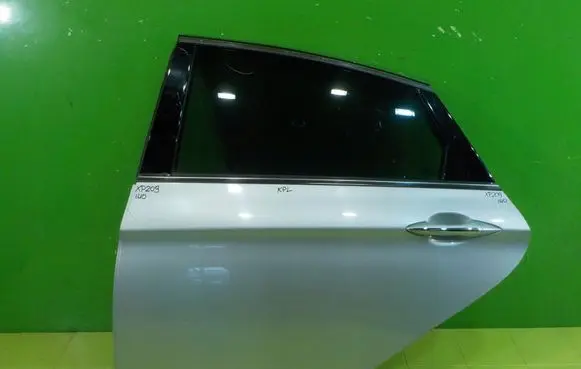 Hyundai i40 Rear door LEWE