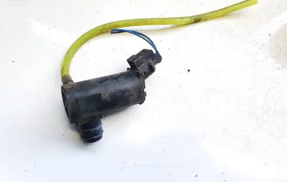 Toyota RAV 4 (XA20) Windscreen/windshield washer pump 8533060140 85330-60140