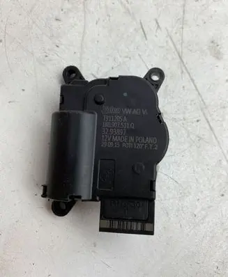 Volkswagen Scirocco Air flap motor/actuator 1K0907511Q