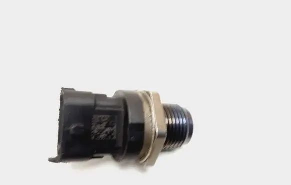 Fuel pressure sensor