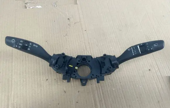 Hyundai i20 Active Wiper turn signal indicator stalk/switch 299141431