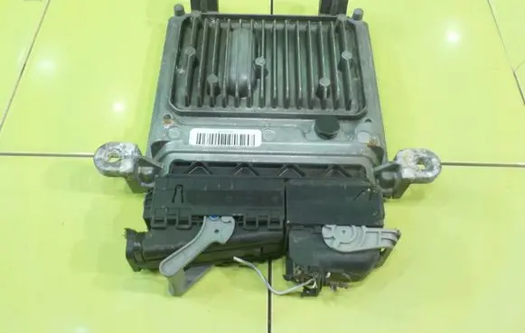 Jeep Compass Engine control unit/module P05150352AF