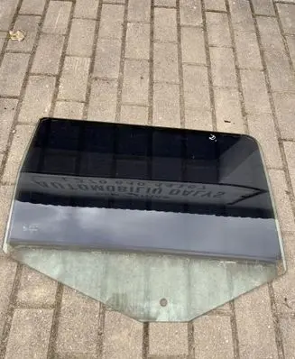 Dodge Nitro Rear door window glass