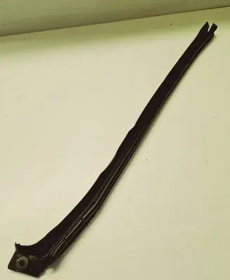 Ford Explorer VI Rear door rubber seal (on body) 