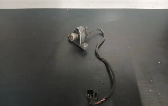 Volvo V70 Crankshaft position sensor 1275789